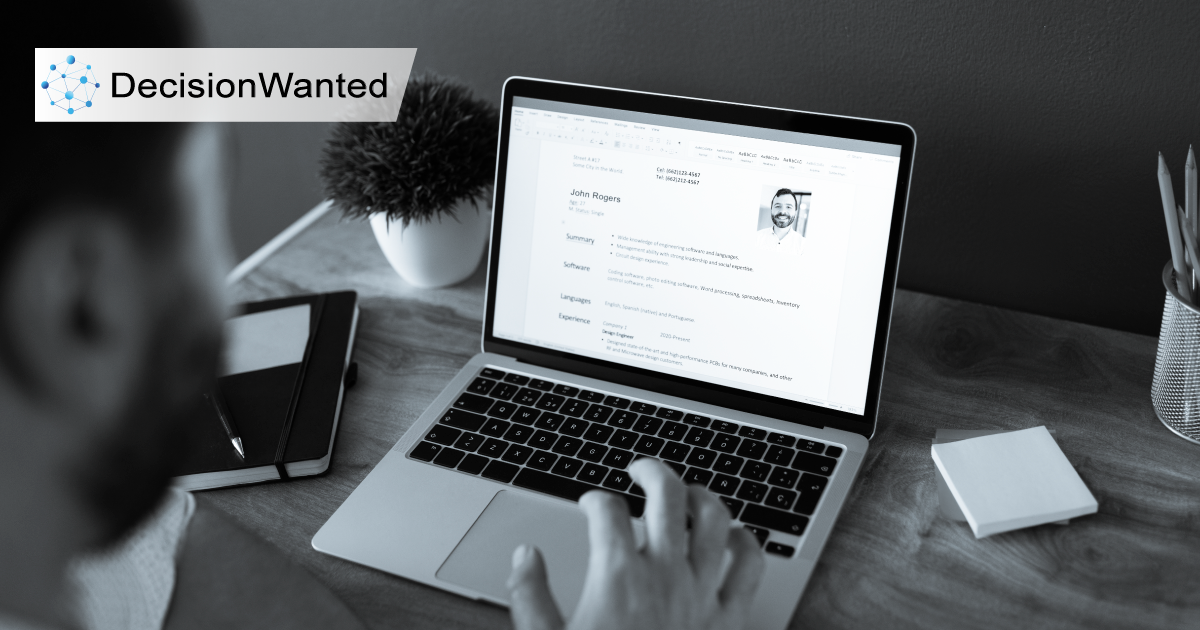 How to apply for a job on the DecisionWanted platform